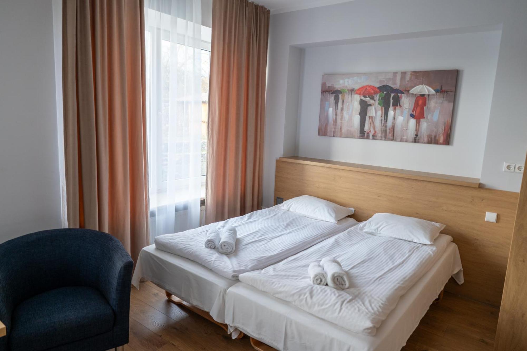 Viesbutis Banga Hotel Taurage Exterior photo